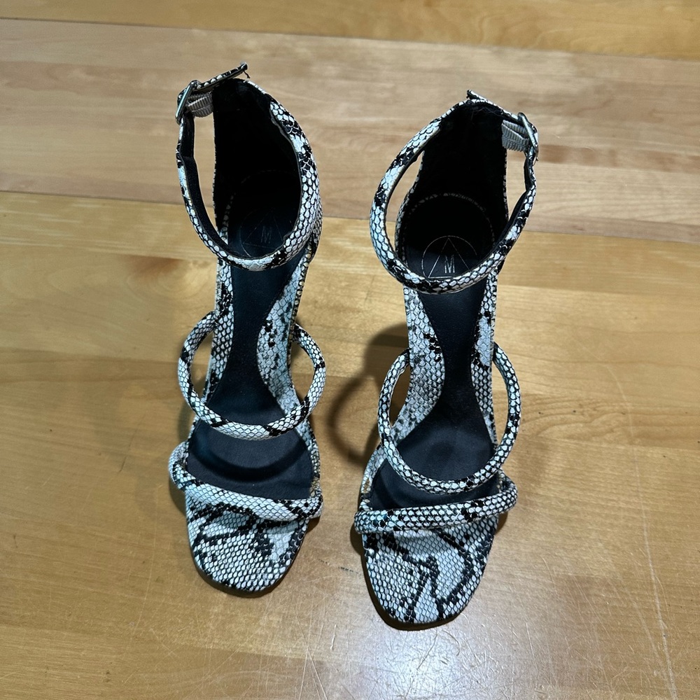 Missguided Snakeskin Strappy Heels Size 6.5 - Picture 3 of 11